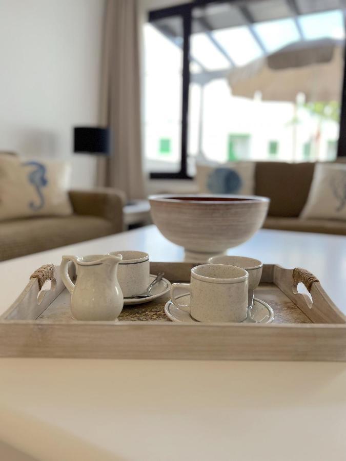 Casahost Bastian Boutique I Seaview Apartment Costa Teguise Exterior foto