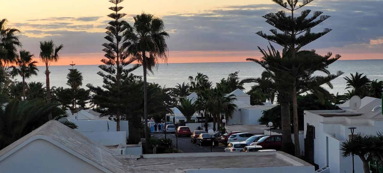 Casahost Bastian Boutique I Seaview Apartment Costa Teguise Exterior foto
