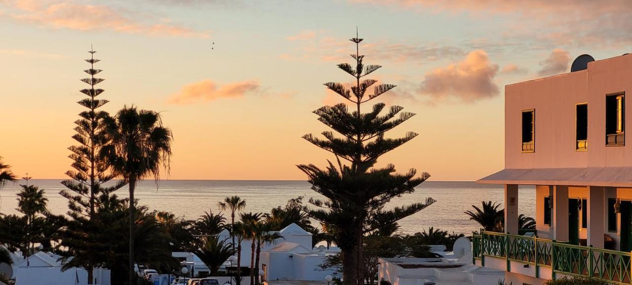 Casahost Bastian Boutique I Seaview Apartment Costa Teguise Exterior foto