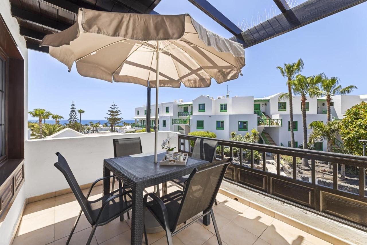Casahost Bastian Boutique I Seaview Apartment Costa Teguise Exterior foto