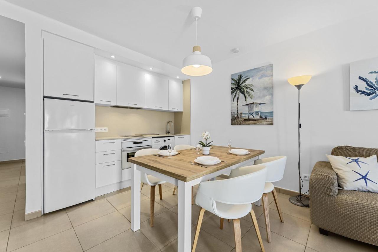 Casahost Bastian Boutique I Seaview Apartment Costa Teguise Exterior foto